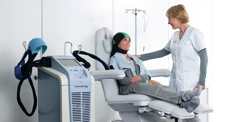 Illustration for article titled Wearing This Silicon Cooling Cap Reduces Hair Loss During Chemotherapy